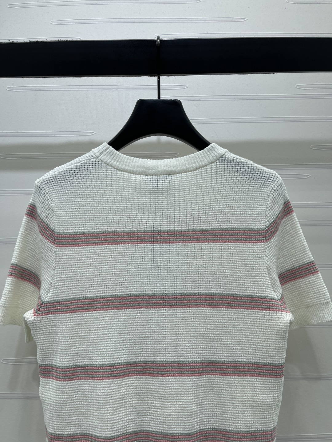 Women's short sleeves